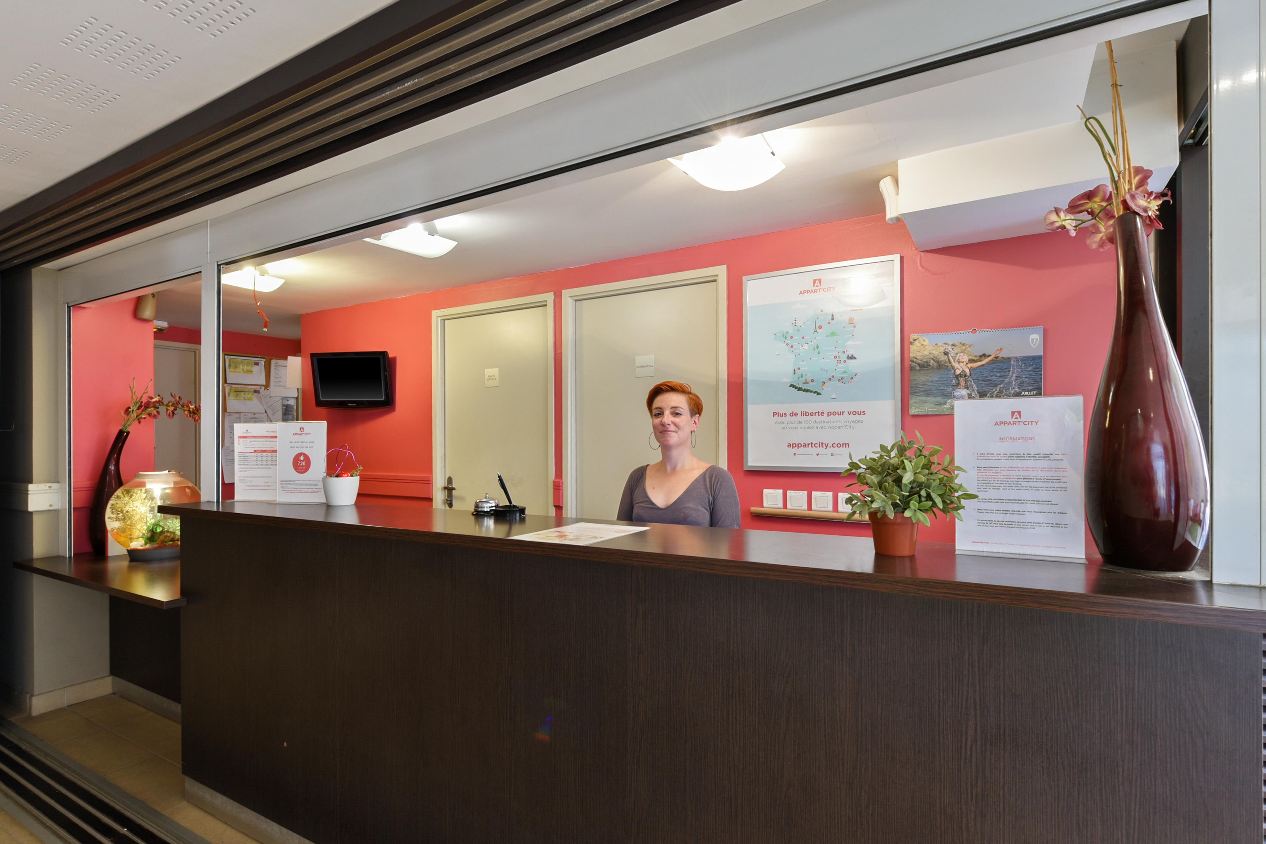 Comfort Aparthotel Six-Fours Six-Fours-les-Plages Exterior photo